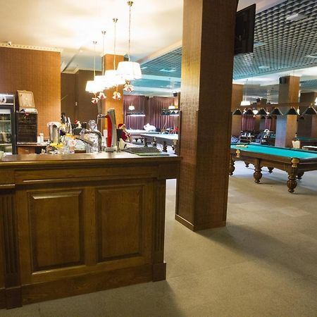 Navit Luxury Apartments With Breakfast Near The Railway Station, The City Center And The Park Kyiv Exterior photo